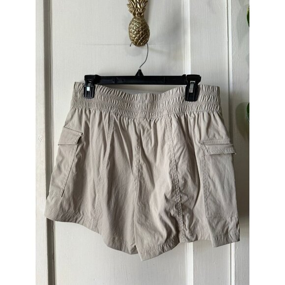 Yogalicious women’s size large beige shorts - Picture 6 of 7